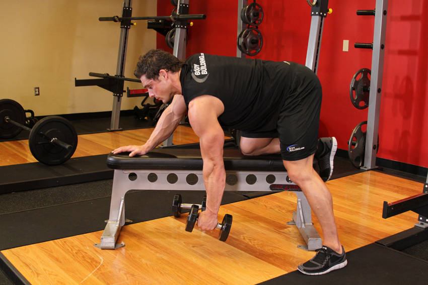 One-Arm Dumbbell Row, start position