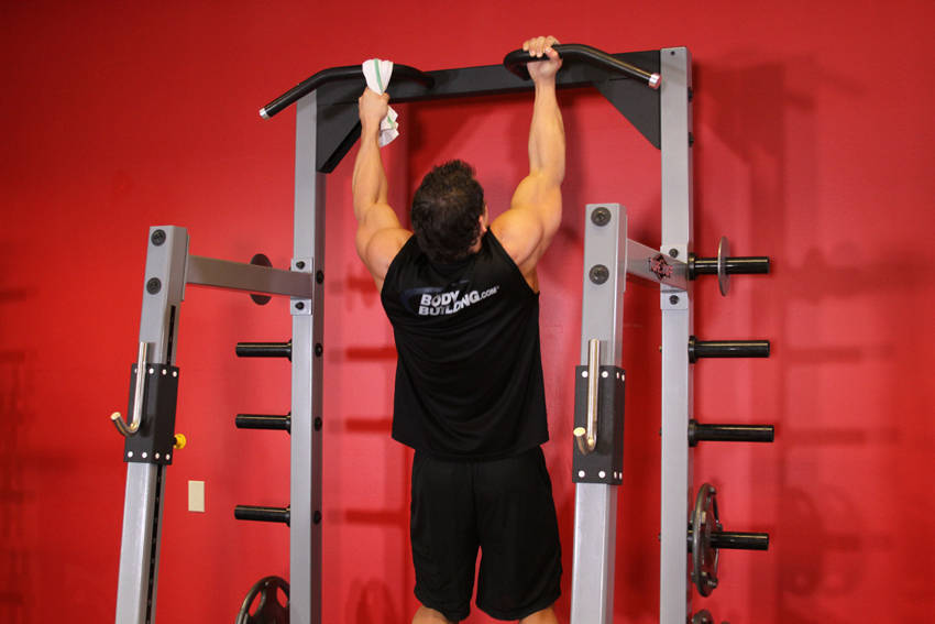 One Arm Chin-Up, start position