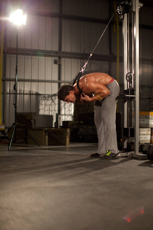 Standing Rope Crunch, end position